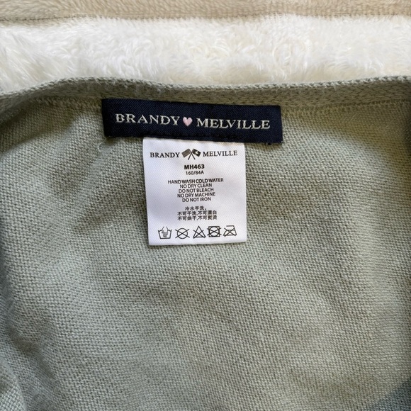 Brandy Melville Cotton Fitted Crop Camisole Light Green - Picture 3 of 6